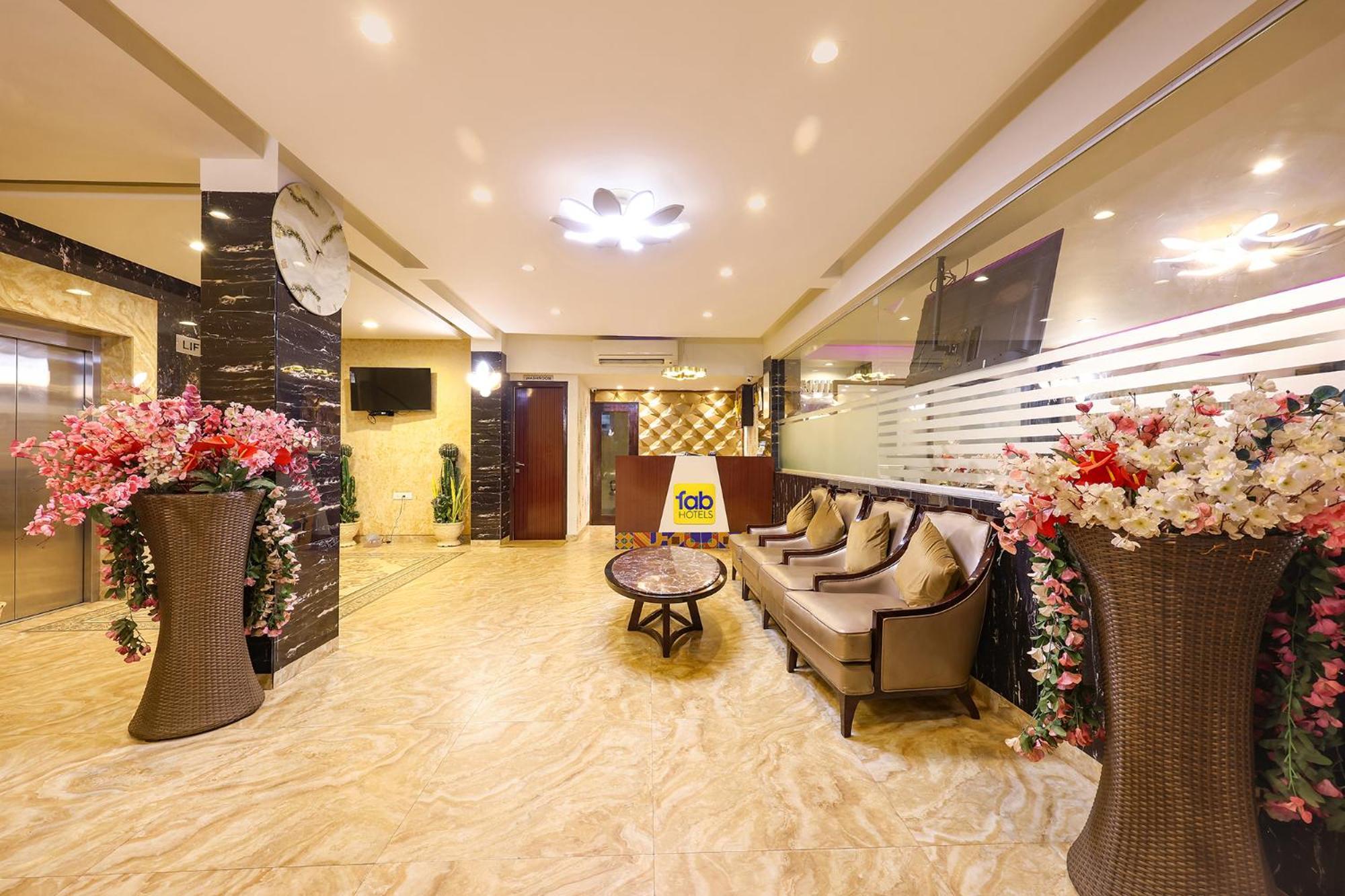 Fabhotel Prime Sarala Crown With Pool - Nr Calangute Beach Exterior photo